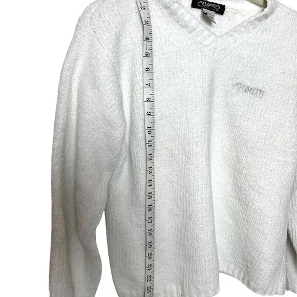 Atlantis Fleece White Long-Sleeve Pullover, S - Picture 6 of 8